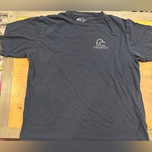 Ducks Unlimited Men’s XL T-Shirt Retriever Dog Duck Hunting Graphic Tee